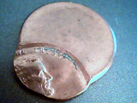 Off-center Lincoln cent
